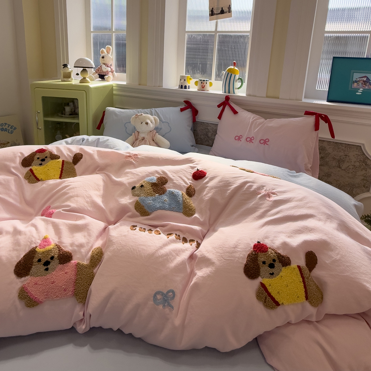 盼季家纺 2026新款毛巾绣四件套蝴蝶结系列 蝴蝶结毛巾绣-排排腊肠狗