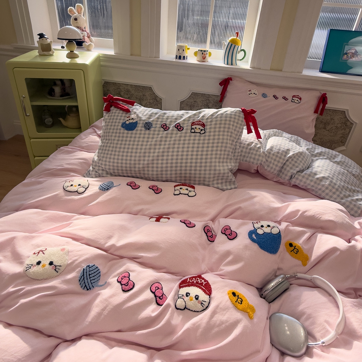 91家纺网 家纺一手货源 找家纺 盼季家纺 2026新款毛巾绣四件套蝴蝶结系列 蝴蝶结毛巾绣-蝴蝶结喵喵