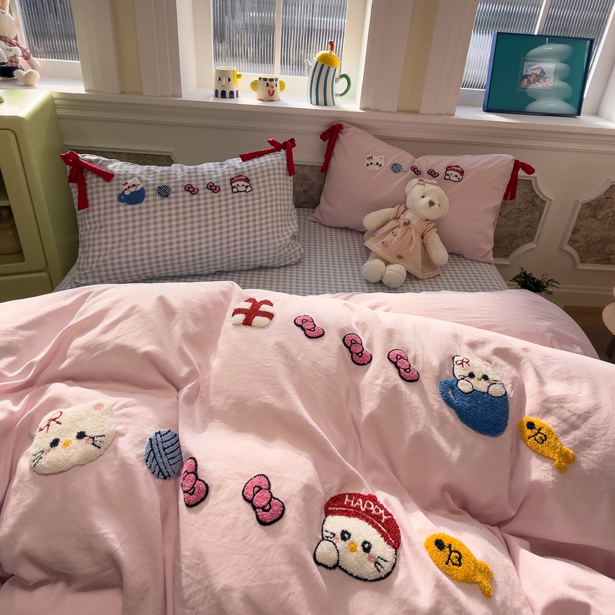 91家纺网 家纺一手货源 找家纺 盼季家纺 2026新款毛巾绣四件套蝴蝶结系列 蝴蝶结毛巾绣-蝴蝶结喵喵