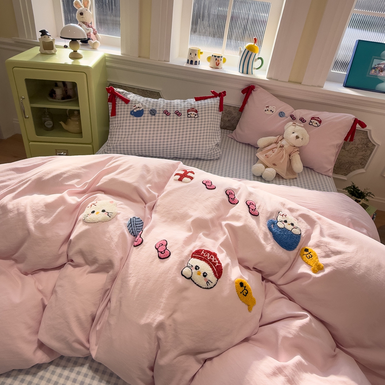 91家纺网 家纺一手货源 找家纺 盼季家纺 2026新款毛巾绣四件套蝴蝶结系列 蝴蝶结毛巾绣-蝴蝶结喵喵