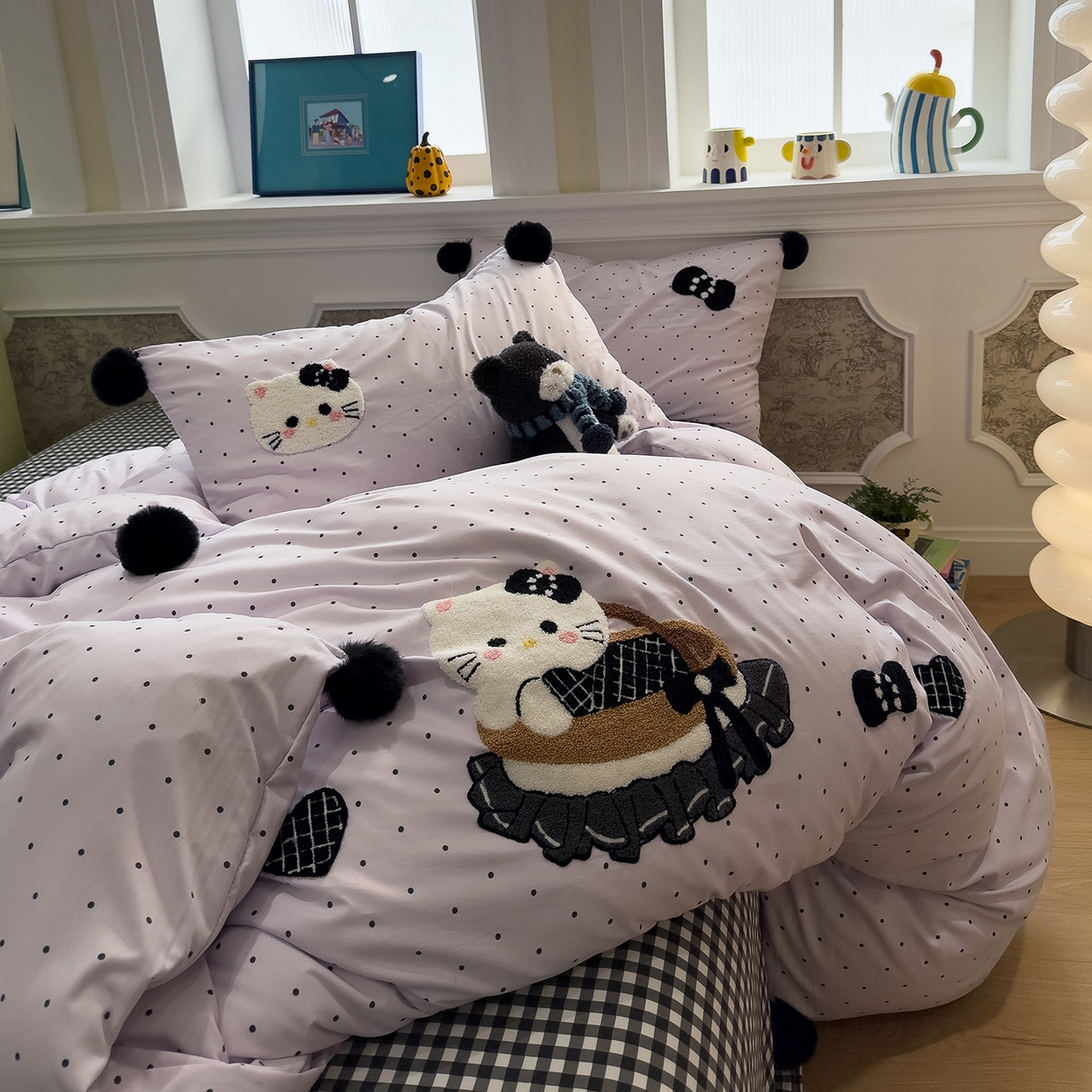 91家纺网 家纺一手货源 找家纺 盼季家纺 2026新款毛巾绣四件套波点系列 毛巾绣-紫波猫咪酱