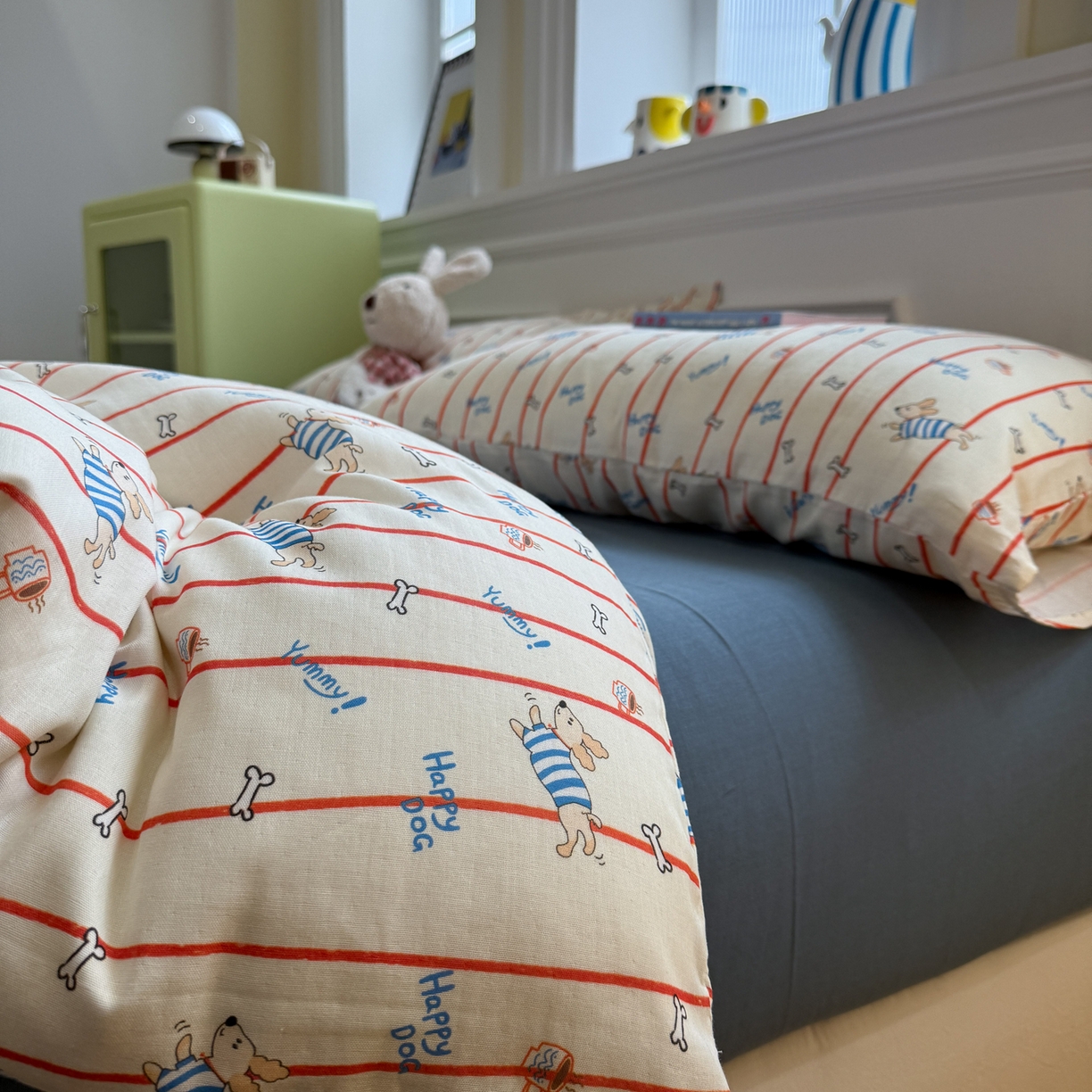 91家纺网 家纺一手货源 找家纺 塞纳 2026新款.全棉有氧双层纱四件套-场景一 快乐汪星人