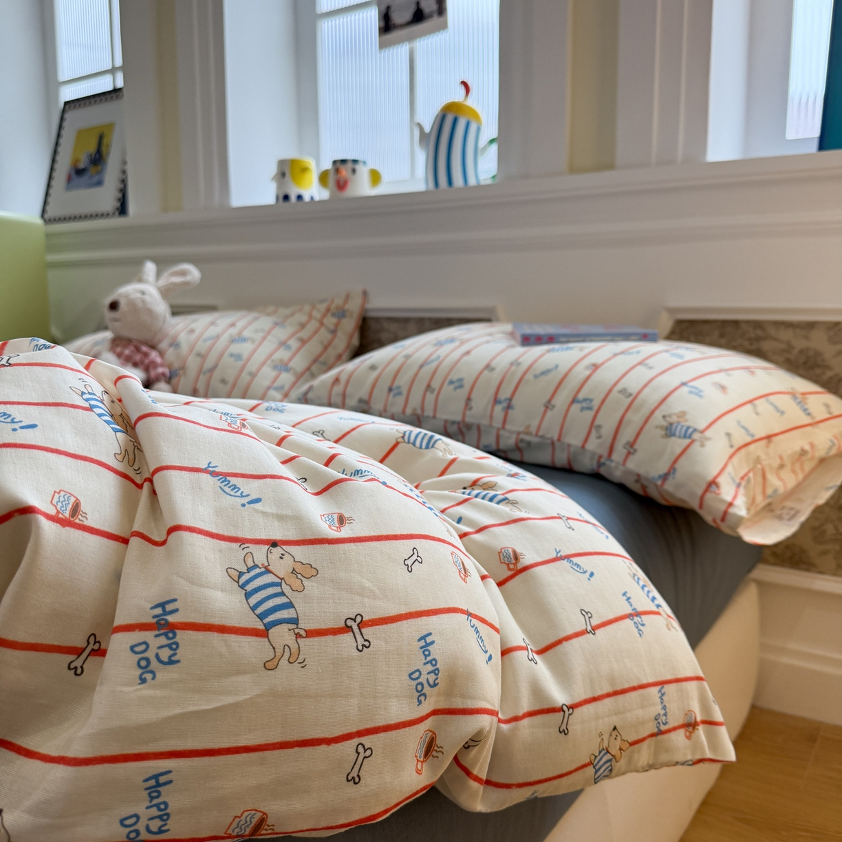 91家纺网 家纺一手货源 找家纺 塞纳 2026新款.全棉有氧双层纱四件套-场景一 快乐汪星人