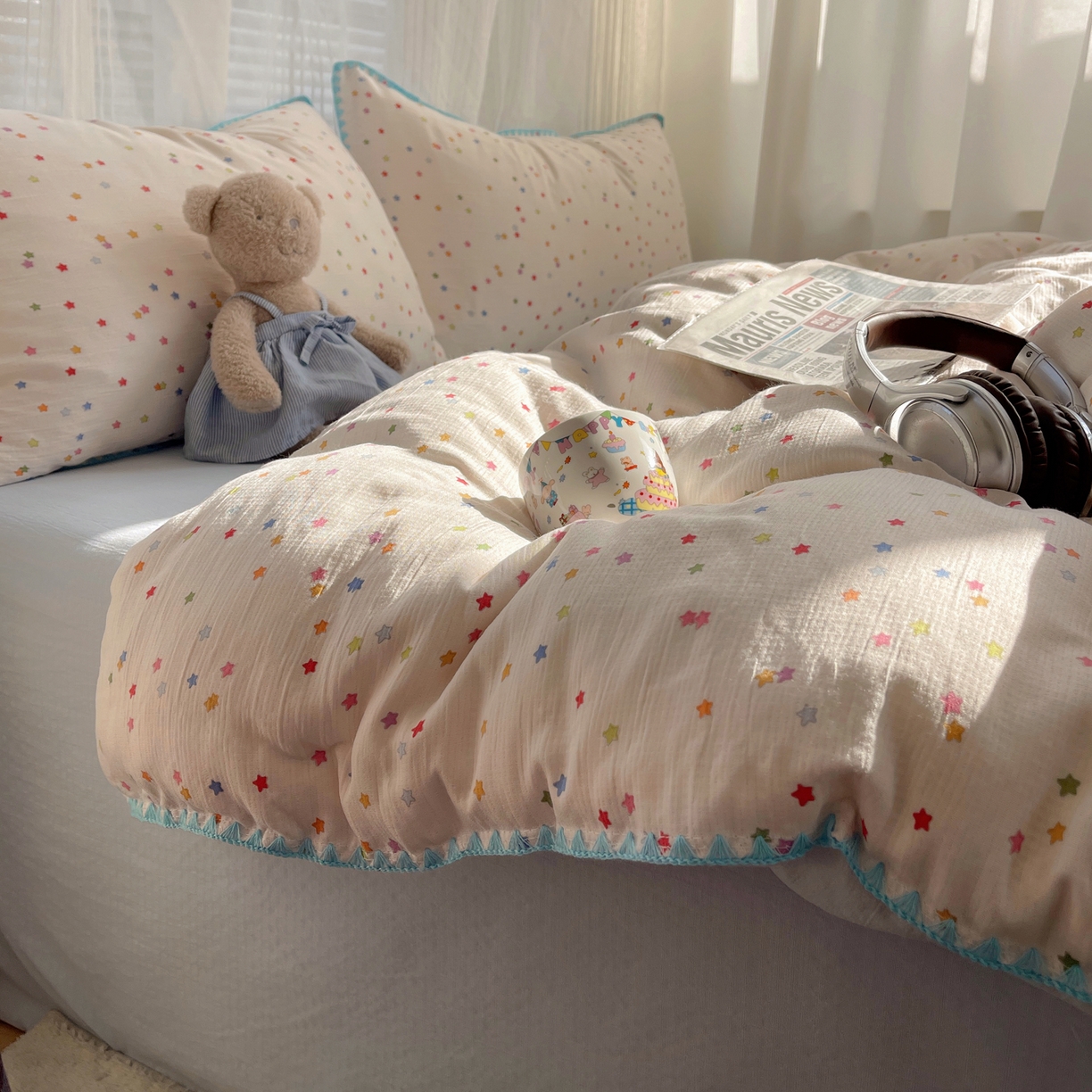 91家纺网 家纺一手货源 找家纺 顾里家纺 2026春夏新款ins韩风印花贝壳针双层纱四件套 治愈星星