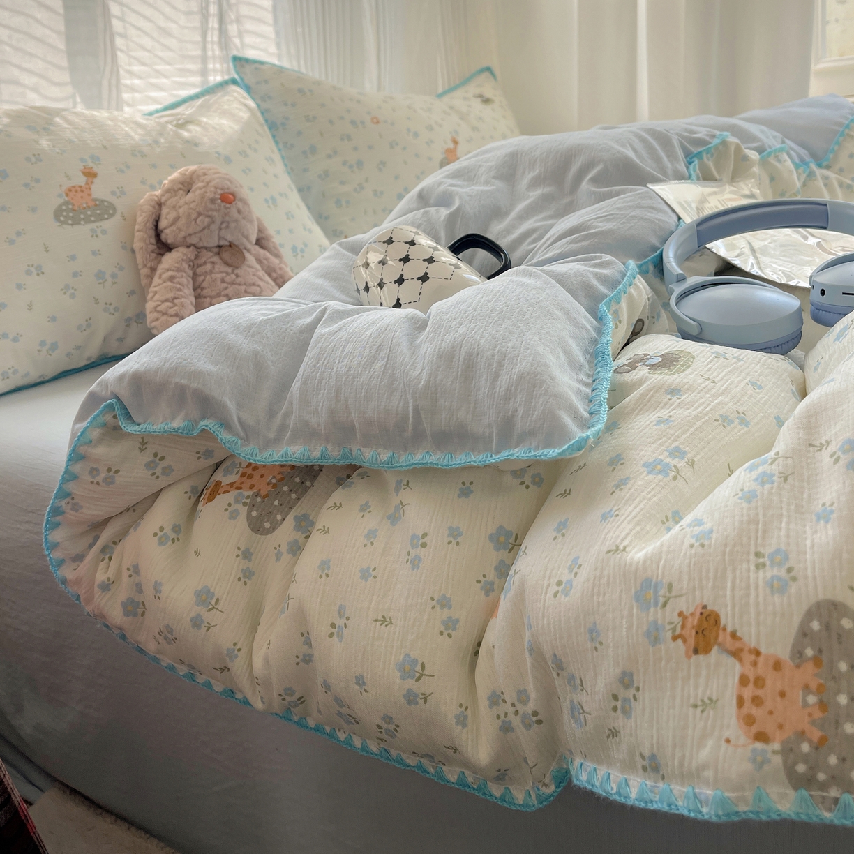 91家纺网 家纺一手货源 找家纺 顾里家纺 2026春夏新款ins韩风印花贝壳针双层纱四件套 雾屿动物