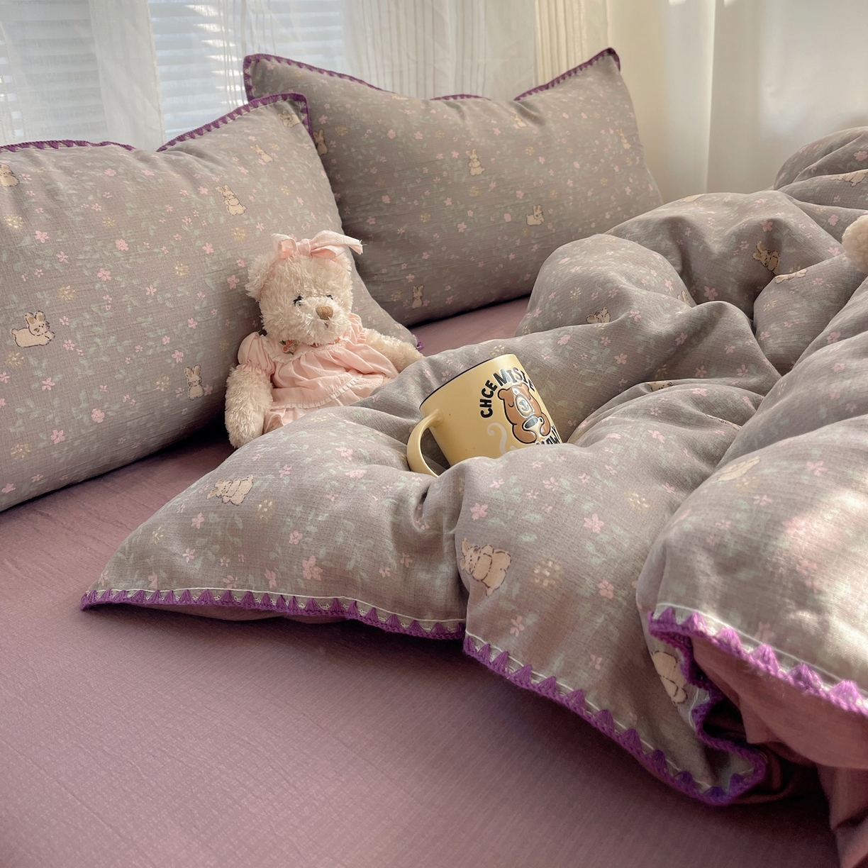 91家纺网 家纺一手货源 找家纺 顾里家纺 2026春夏新款ins韩风印花贝壳针双层纱四件套 栀夏小兔