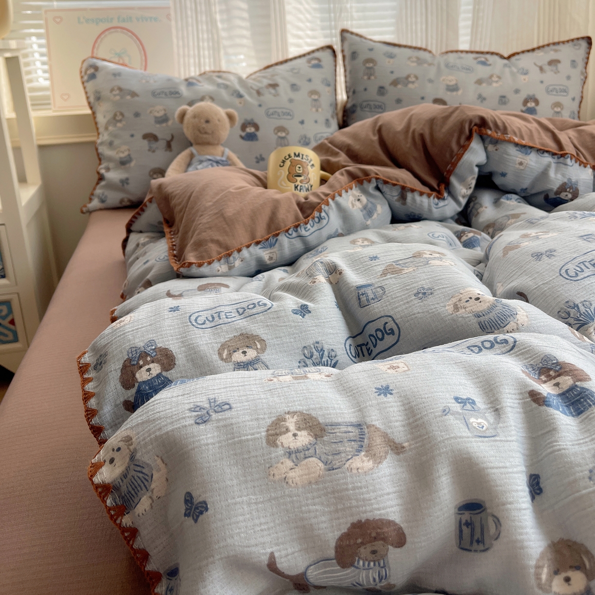 91家纺网 家纺一手货源 找家纺 顾里家纺 2026春夏新款ins韩风印花贝壳针双层纱四件套 雪瑞纳仔