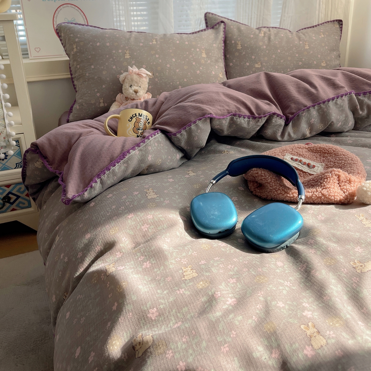 91家纺网 家纺一手货源 找家纺 顾里家纺 2026春夏新款ins韩风印花贝壳针双层纱四件套 栀夏小兔