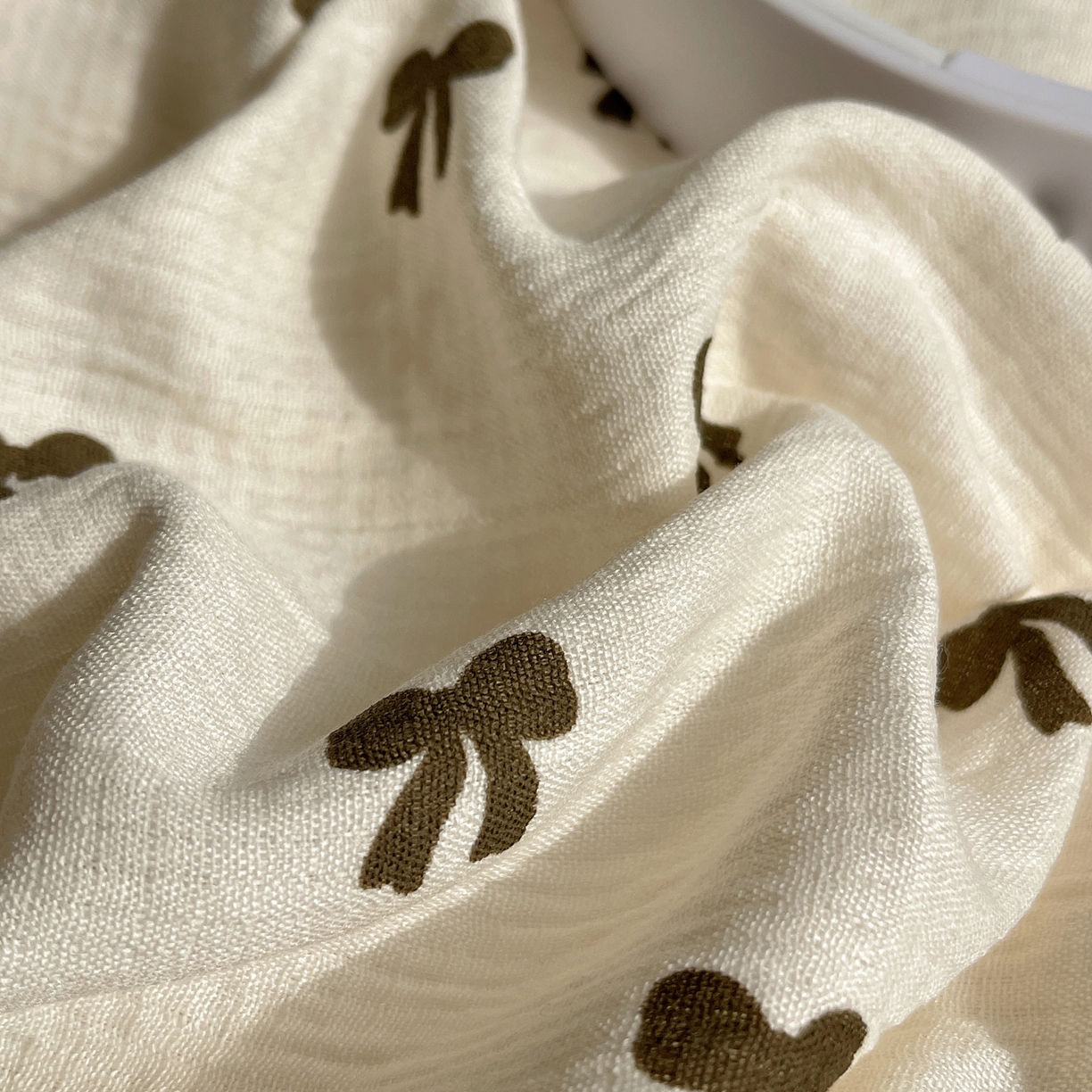 91家纺网 家纺一手货源 找家纺 顾里家纺 2026春夏新款ins韩风印花贝壳针双层纱四件套 啵啵蝴蝶结