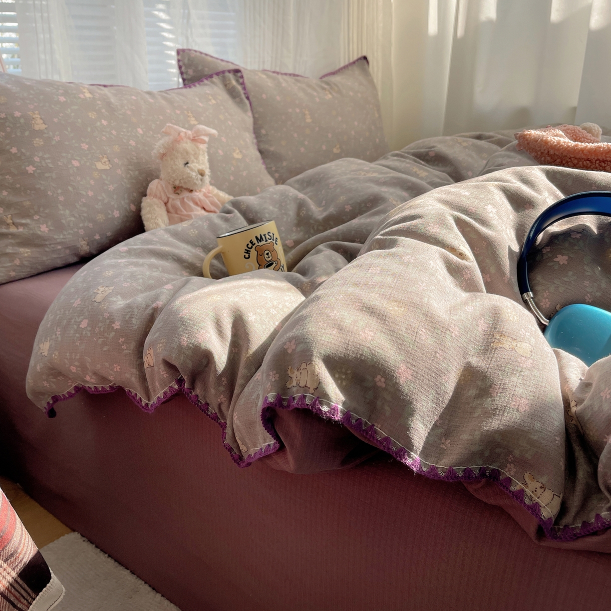 91家纺网 家纺一手货源 找家纺 顾里家纺 2026春夏新款ins韩风印花贝壳针双层纱四件套 栀夏小兔