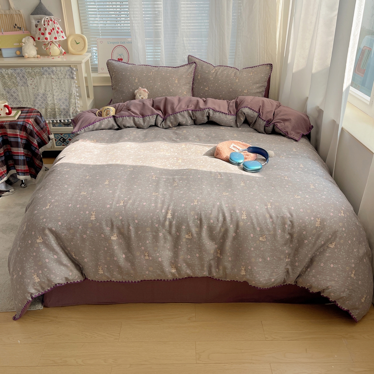 91家纺网 家纺一手货源 找家纺 顾里家纺 2026春夏新款ins韩风印花贝壳针双层纱四件套 栀夏小兔