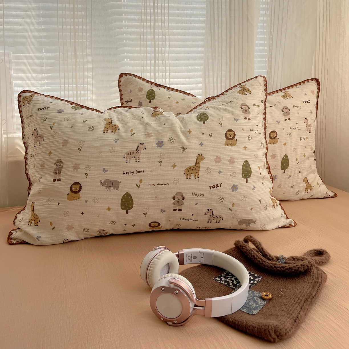 91家纺网 家纺一手货源 找家纺 顾里家纺 2026春夏新款ins韩风印花贝壳针双层纱四件套 治愈动物