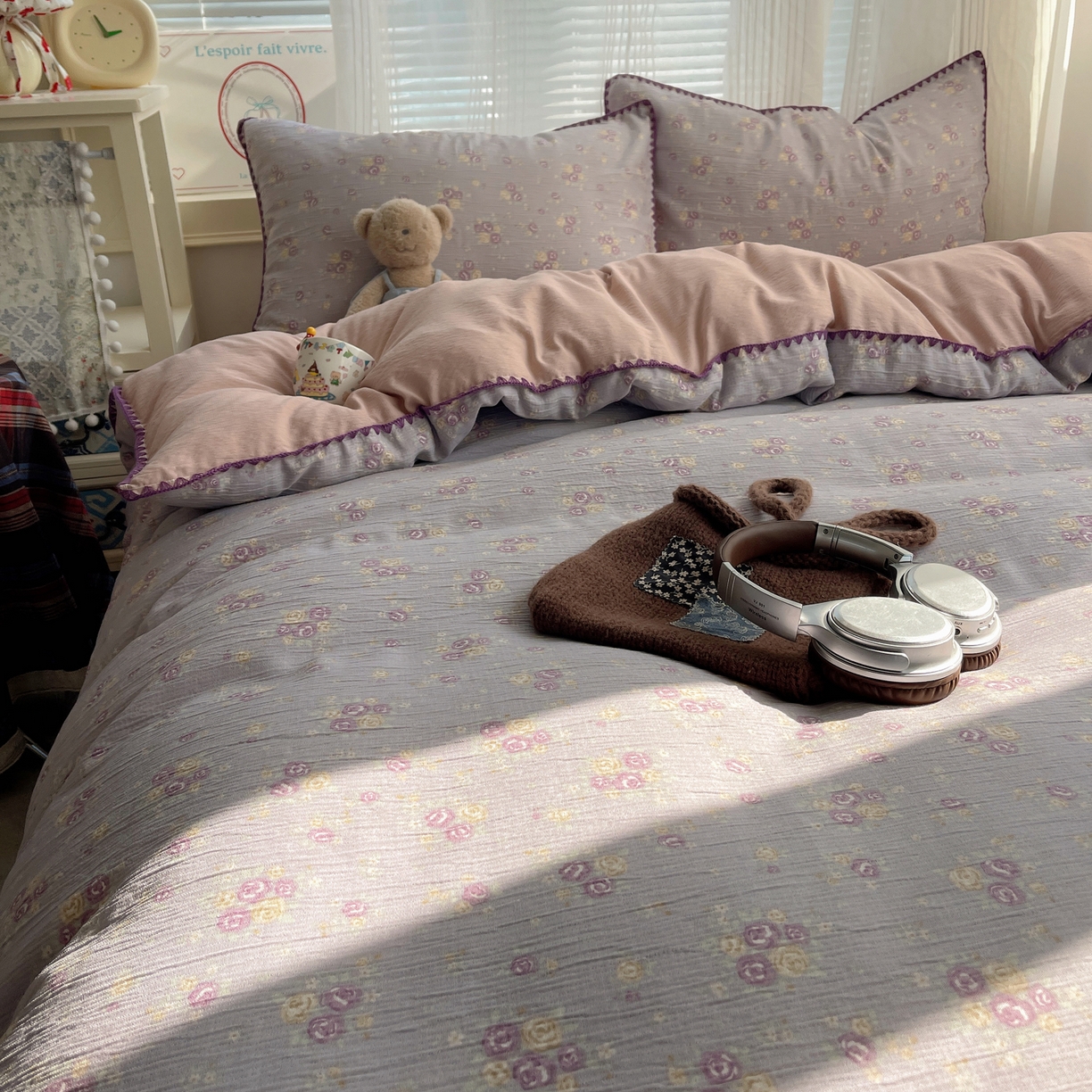 91家纺网 家纺一手货源 找家纺 顾里家纺 2026春夏新款ins韩风印花贝壳针双层纱四件套 浆果梦