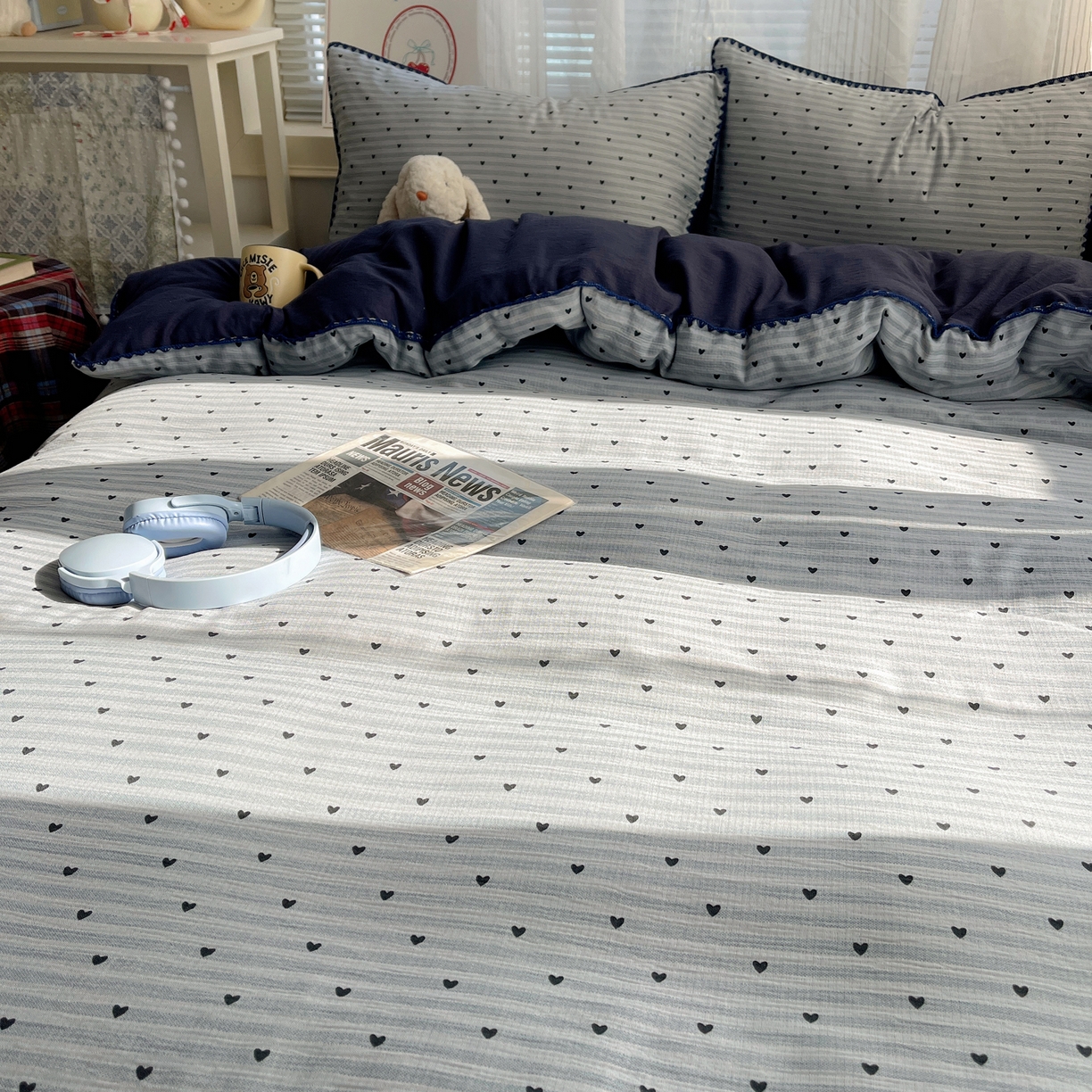 91家纺网 家纺一手货源 找家纺 顾里家纺 2026春夏新款ins韩风印花贝壳针双层纱四件套 蓝条爱心