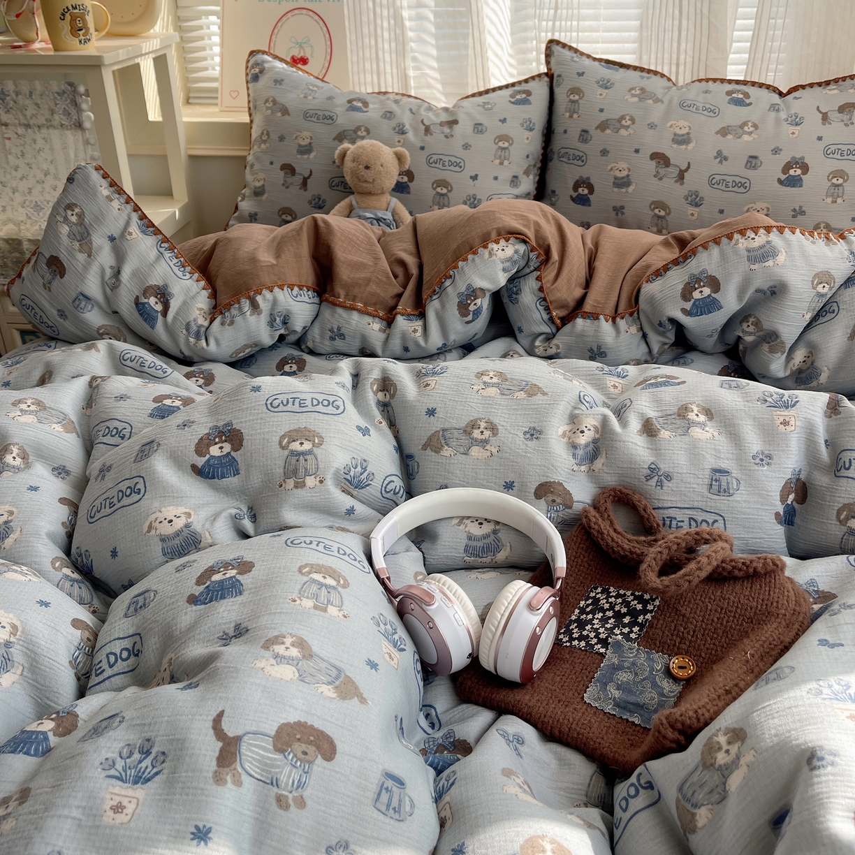 91家纺网 家纺一手货源 找家纺 顾里家纺 2026春夏新款ins韩风印花贝壳针双层纱四件套 雪瑞纳仔