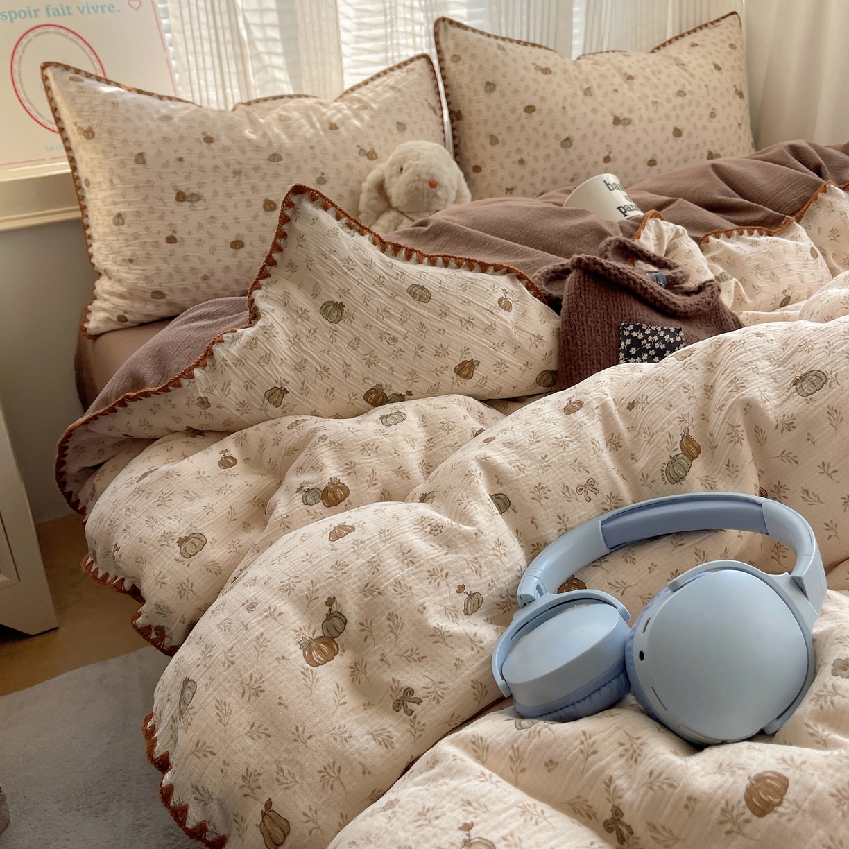 91家纺网 家纺一手货源 找家纺 顾里家纺 2026春夏新款ins韩风印花贝壳针双层纱四件套 小南瓜