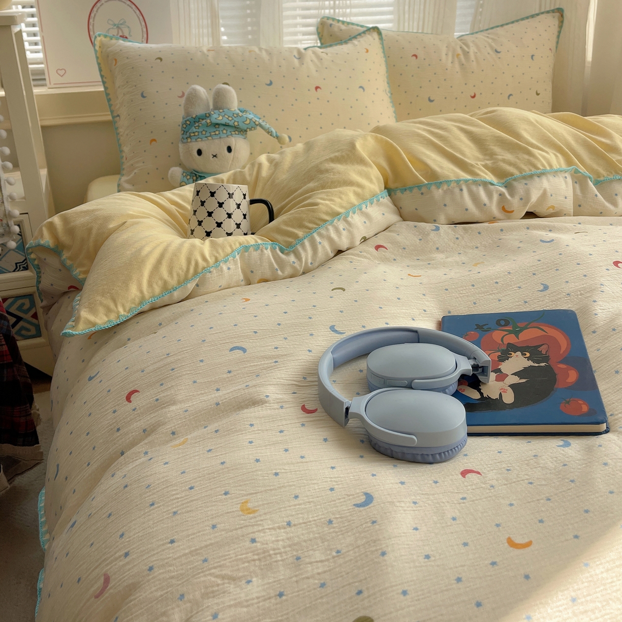 91家纺网 家纺一手货源 找家纺 顾里家纺 2026春夏新款ins韩风印花贝壳针双层纱四件套 星月童话