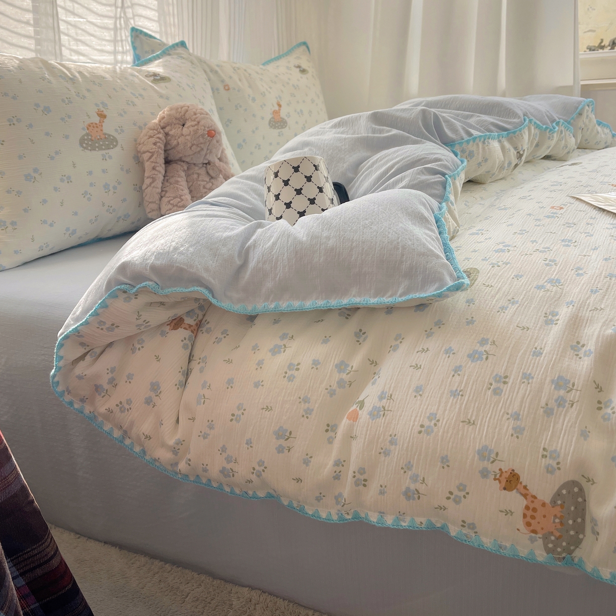 91家纺网 家纺一手货源 找家纺 顾里家纺 2026春夏新款ins韩风印花贝壳针双层纱四件套 雾屿动物