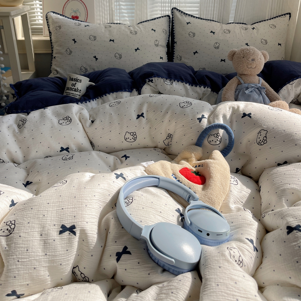 91家纺网 家纺一手货源 找家纺 顾里家纺 2026春夏新款ins韩风印花贝壳针双层纱四件套 啵啵猫咪