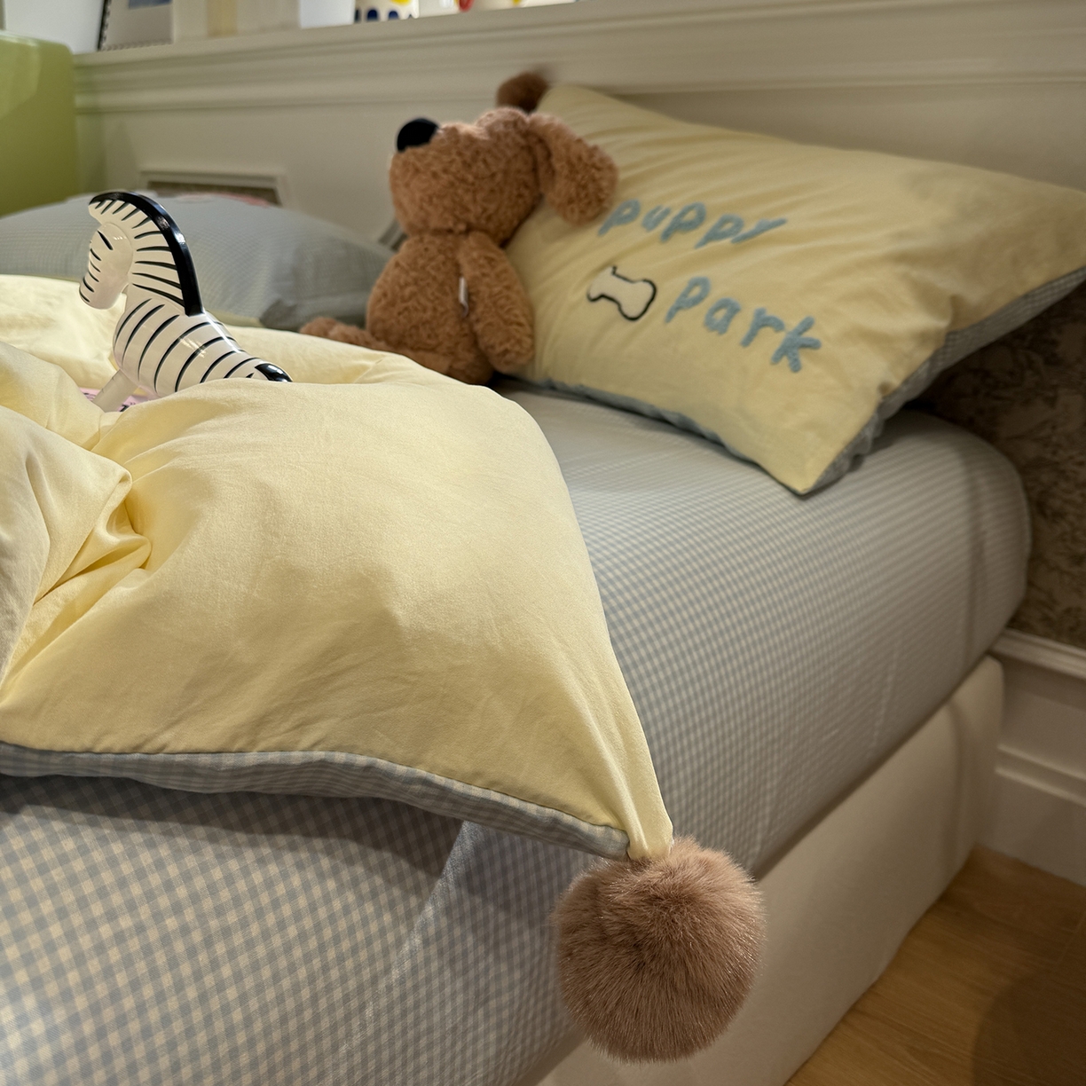 91家纺网 家纺一手货源 找家纺 （总）盼季家纺 2026新款水洗棉毛巾绣毛球四件套