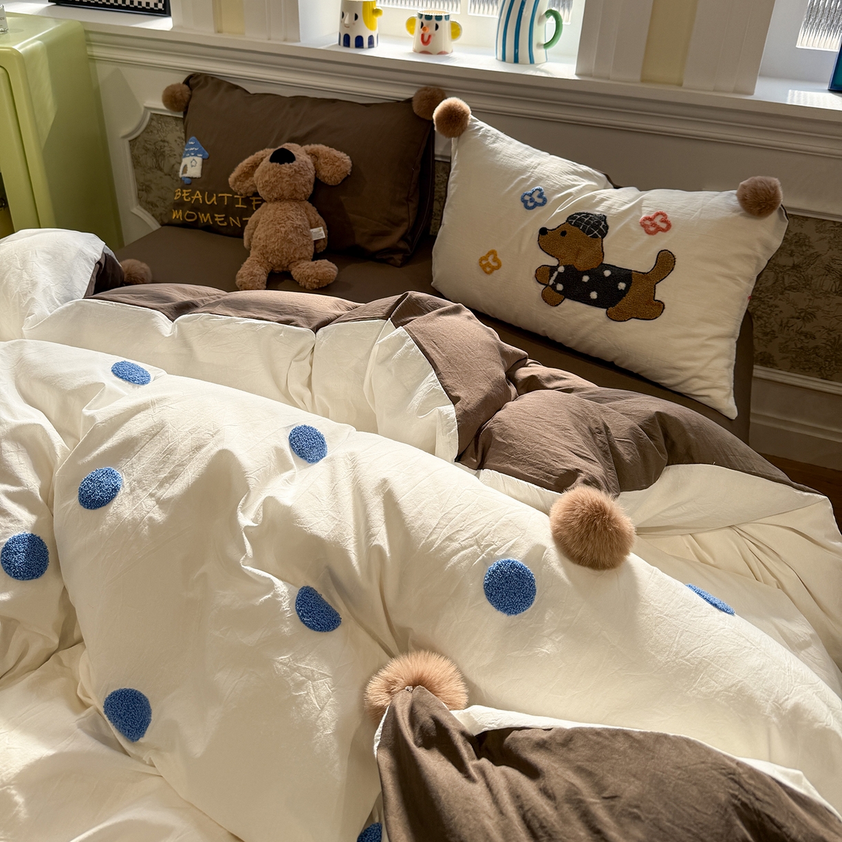 91家纺网 家纺一手货源 找家纺 盼季家纺 2026新款水洗棉毛巾绣毛球四件套 毛巾绣-巧克力汪汪