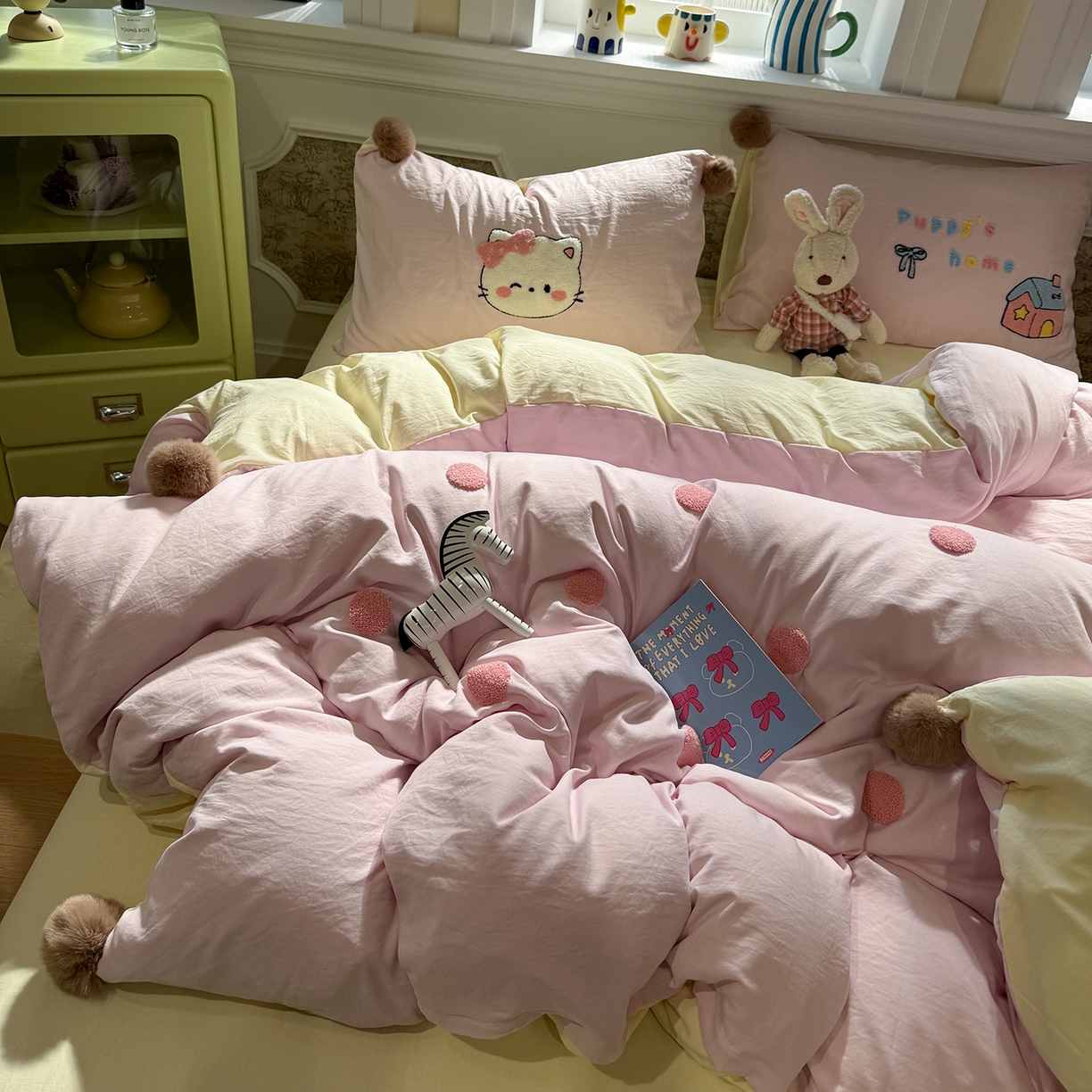 91家纺网 家纺一手货源 找家纺 盼季家纺 2026新款水洗棉毛巾绣毛球四件套 毛巾绣-芝士猫咪酱