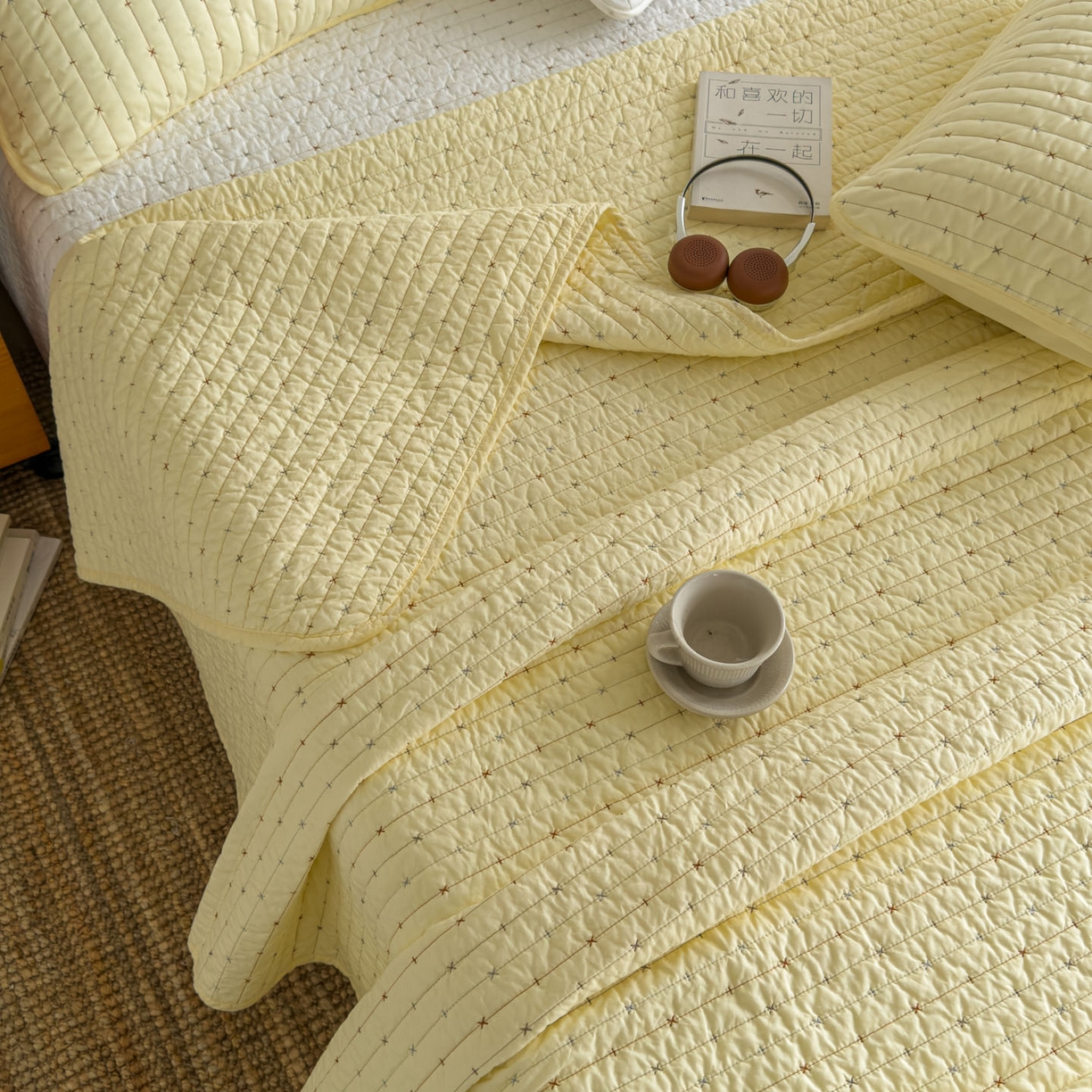 91家纺网 家纺一手货源 找家纺 沐纯家居 2026新款60支全棉纯棉米粒绣纯色床盖三件套 黄色