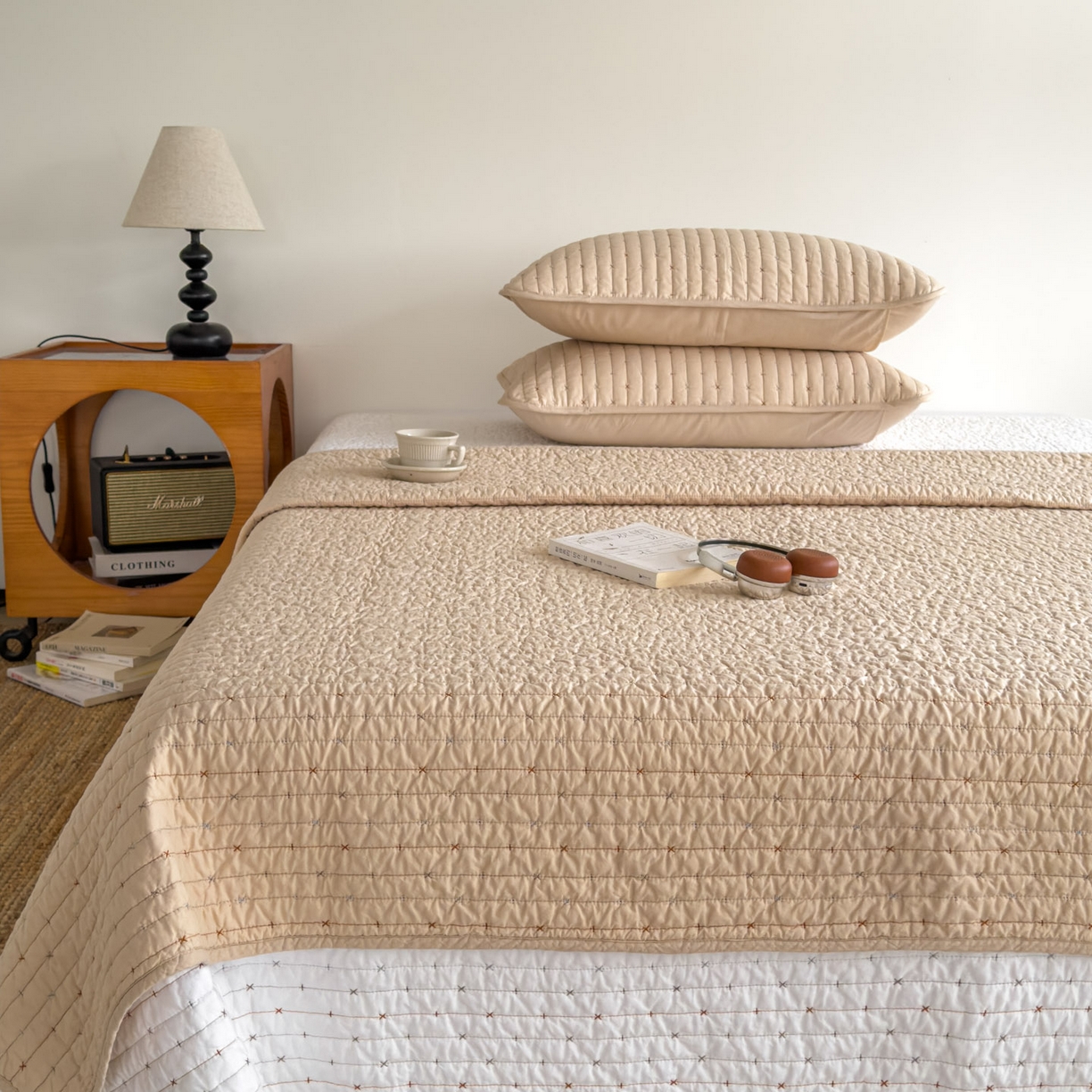 91家纺网 家纺一手货源 找家纺 沐纯家居 2026新款60支全棉纯棉米粒绣纯色床盖三件套 卡其色