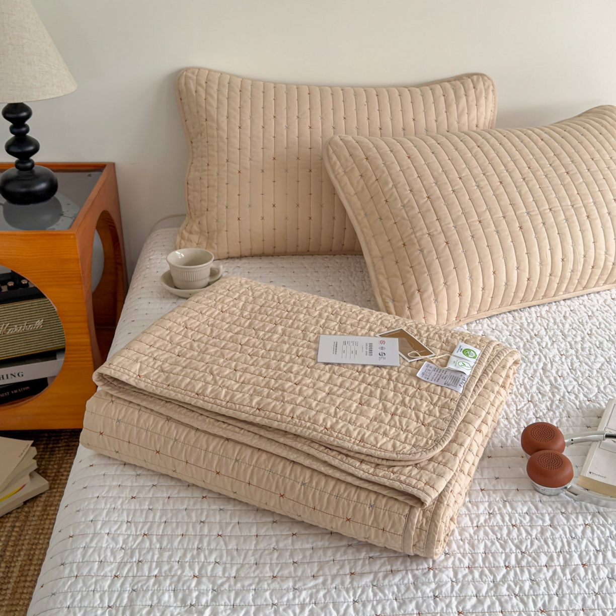 91家纺网 家纺一手货源 找家纺 沐纯家居 2026新款60支全棉纯棉米粒绣纯色床盖三件套 卡其色