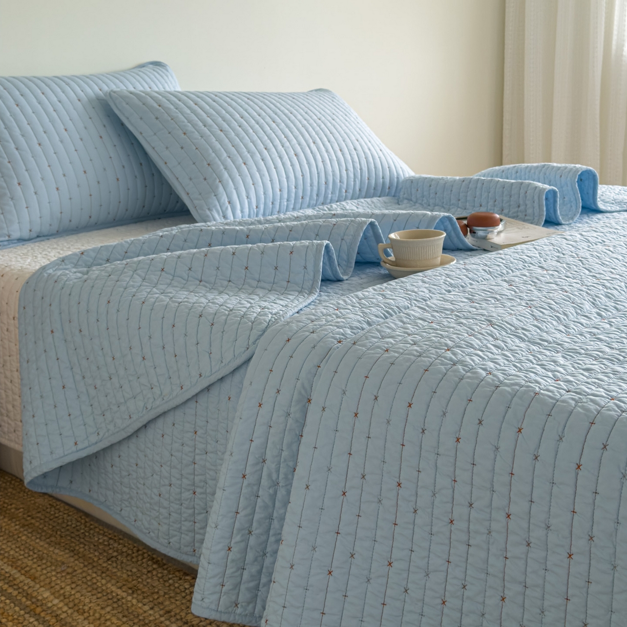 91家纺网 家纺一手货源 找家纺 沐纯家居 2026新款60支全棉纯棉米粒绣纯色床盖三件套 蓝色