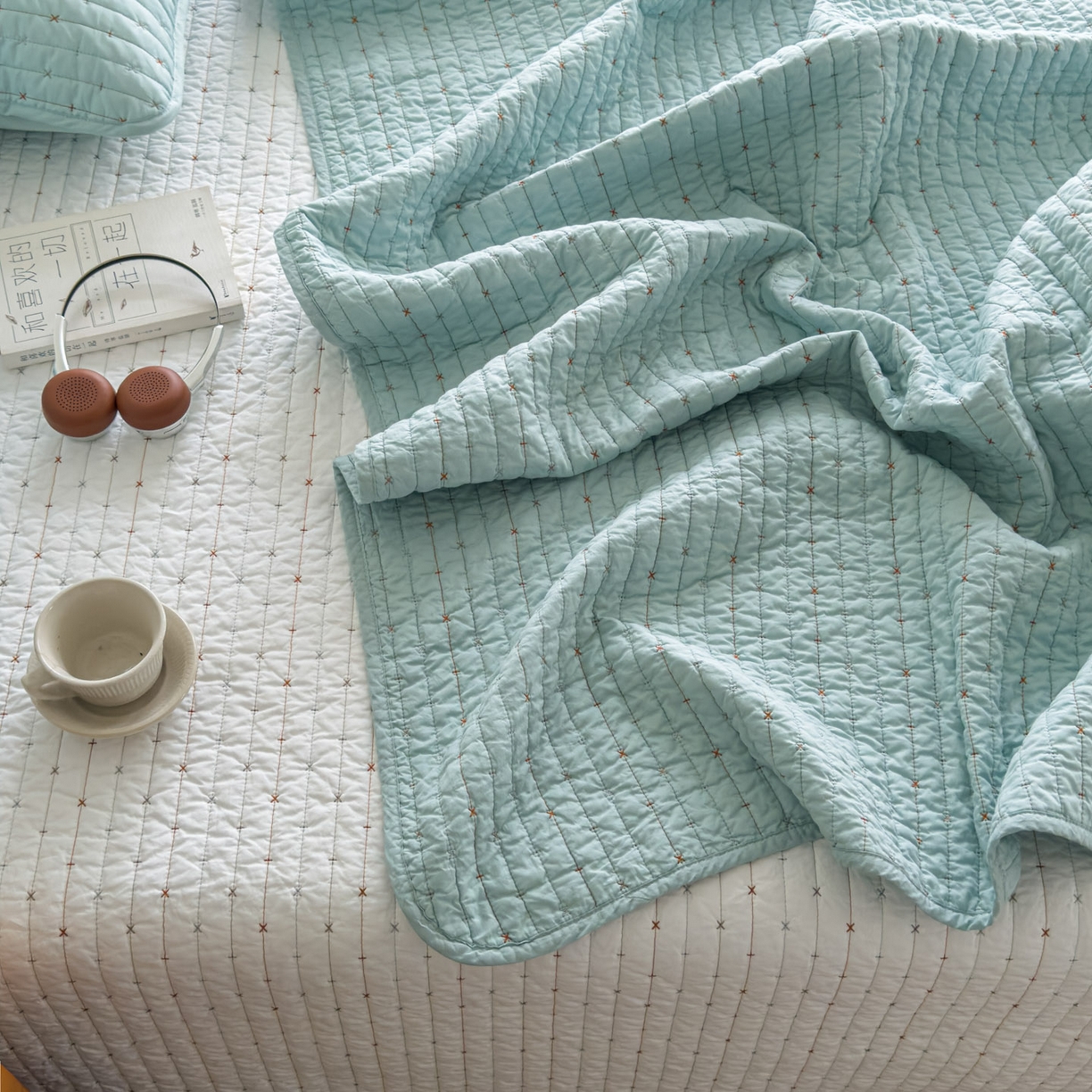 91家纺网 家纺一手货源 找家纺 沐纯家居 2026新款60支全棉纯棉米粒绣纯色床盖三件套 绿色