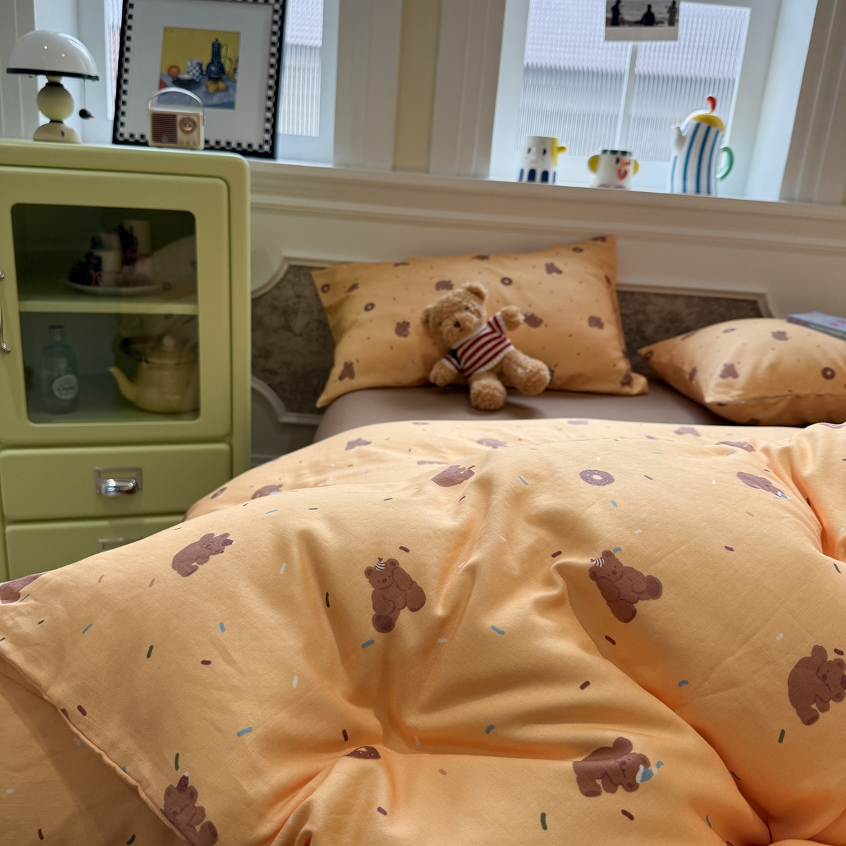 91家纺网 家纺一手货源 找家纺 塞纳 2026新款.全棉有氧双层纱四件套-场景一 暖橘小熊