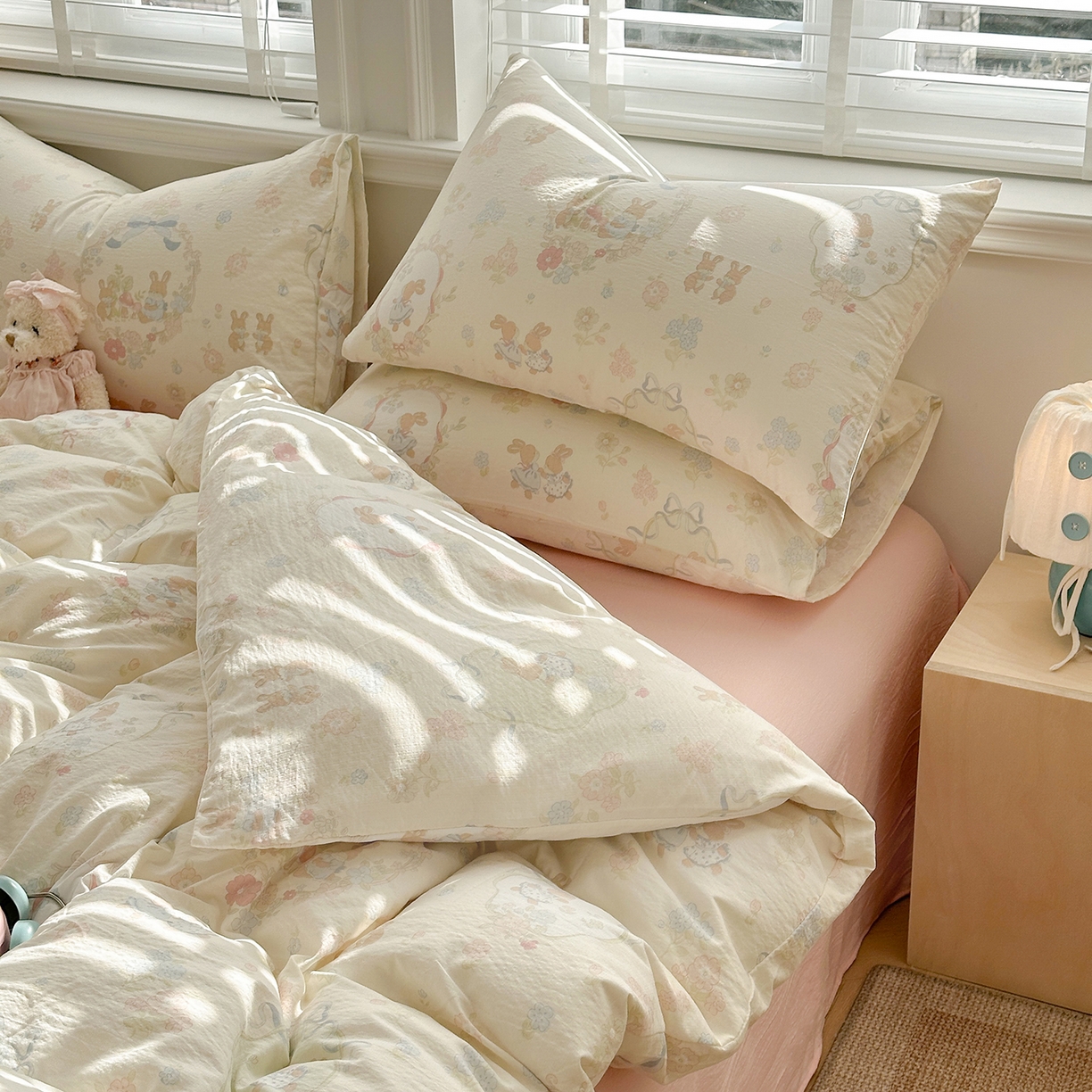 91家纺网 家纺一手货源 找家纺 多品家纺 2026新款奶呼呼超柔云感双层纱系列单被套 棉花兔兔