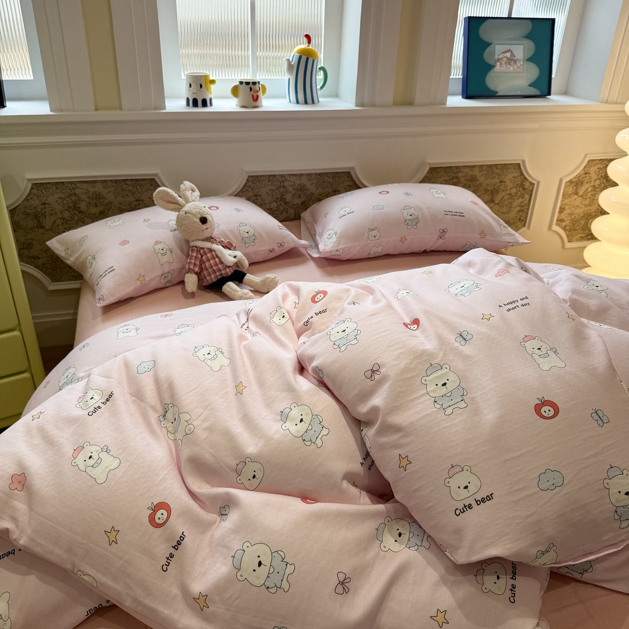 91家纺网 家纺一手货源 找家纺 塞纳 2026新款.全棉有氧双层纱四件套-场景一 软糖小熊-粉