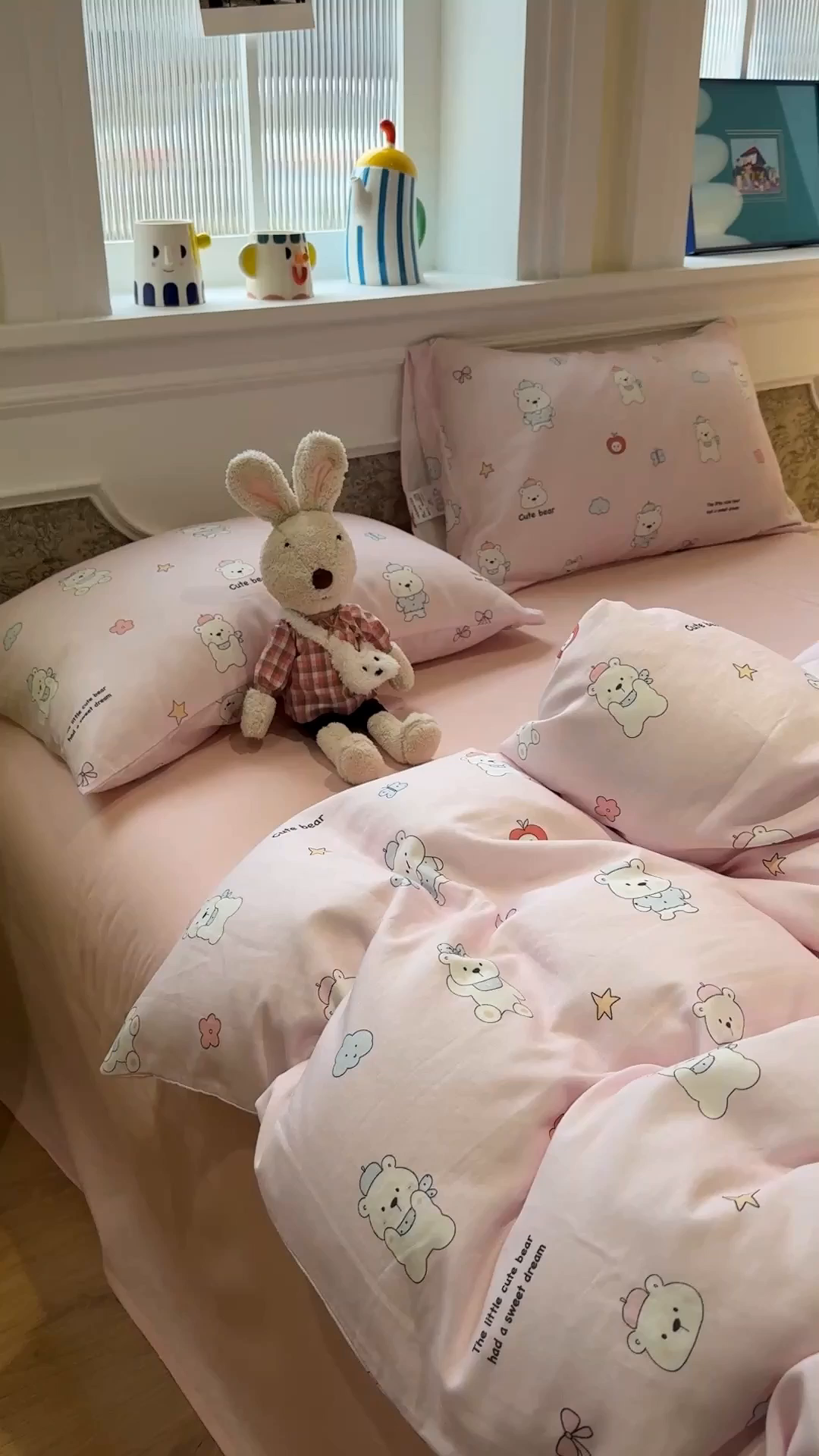 91家纺网 家纺一手货源 找家纺 塞纳 2026新款.全棉有氧双层纱四件套-场景一 软糖小熊-粉