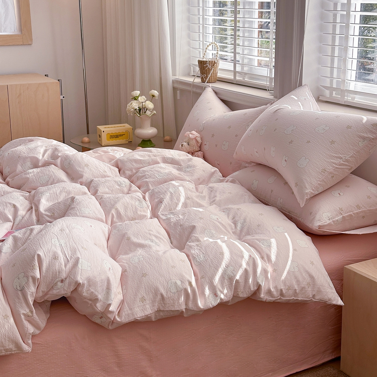 91家纺网 家纺一手货源 找家纺 多品家纺 2026新款奶呼呼超柔云感双层纱系列单被套 桃气兔兔