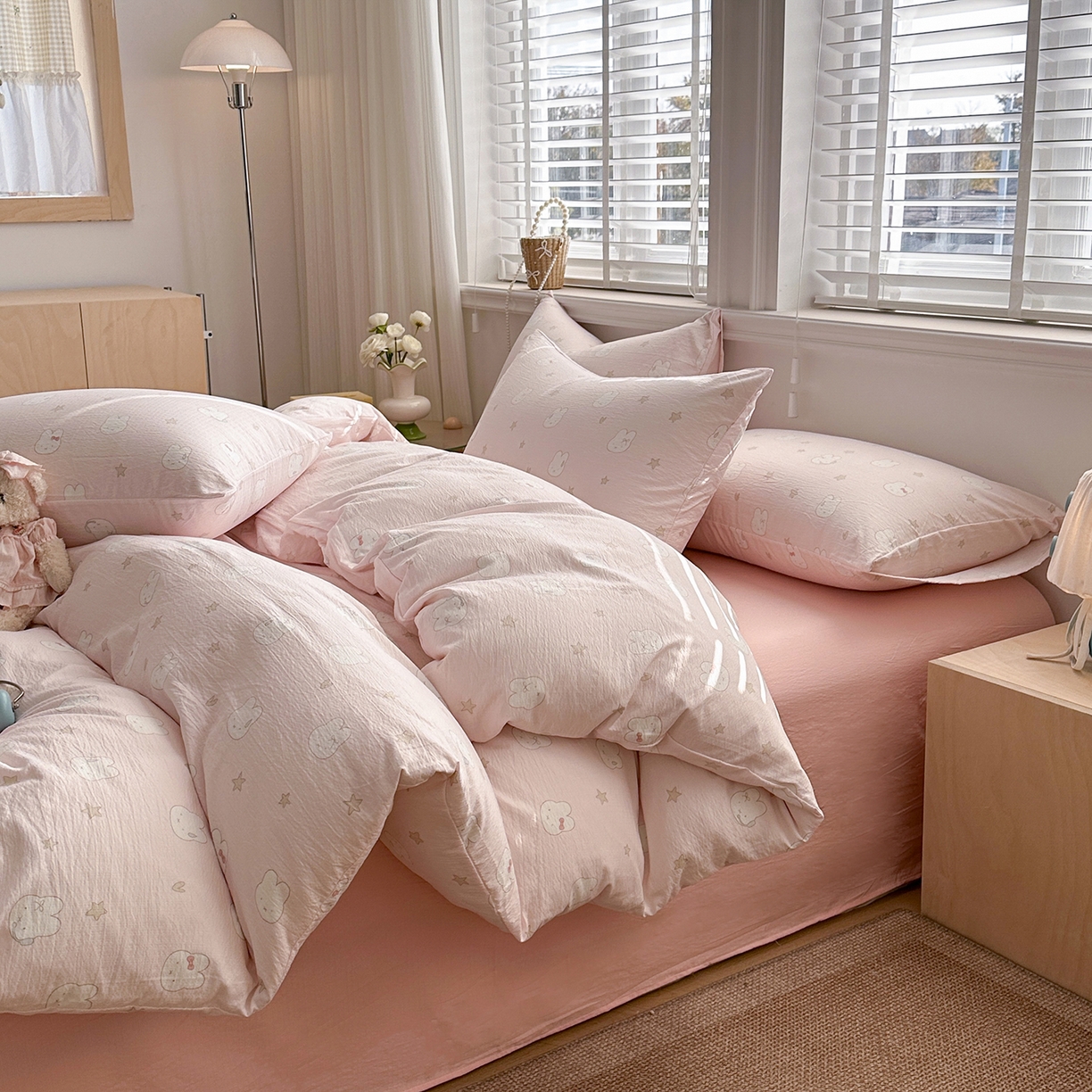 91家纺网 家纺一手货源 找家纺 多品家纺 2026新款奶呼呼超柔云感双层纱系列单被套 桃气兔兔