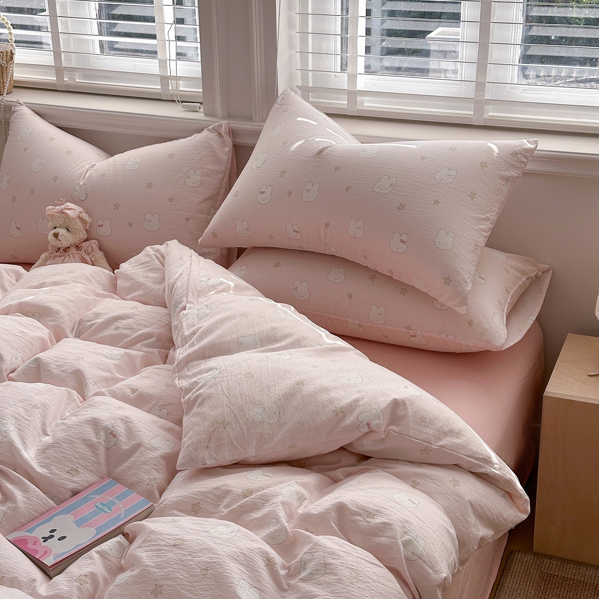 91家纺网 家纺一手货源 找家纺 多品家纺 2026新款奶呼呼超柔云感双层纱系列单被套 桃气兔兔