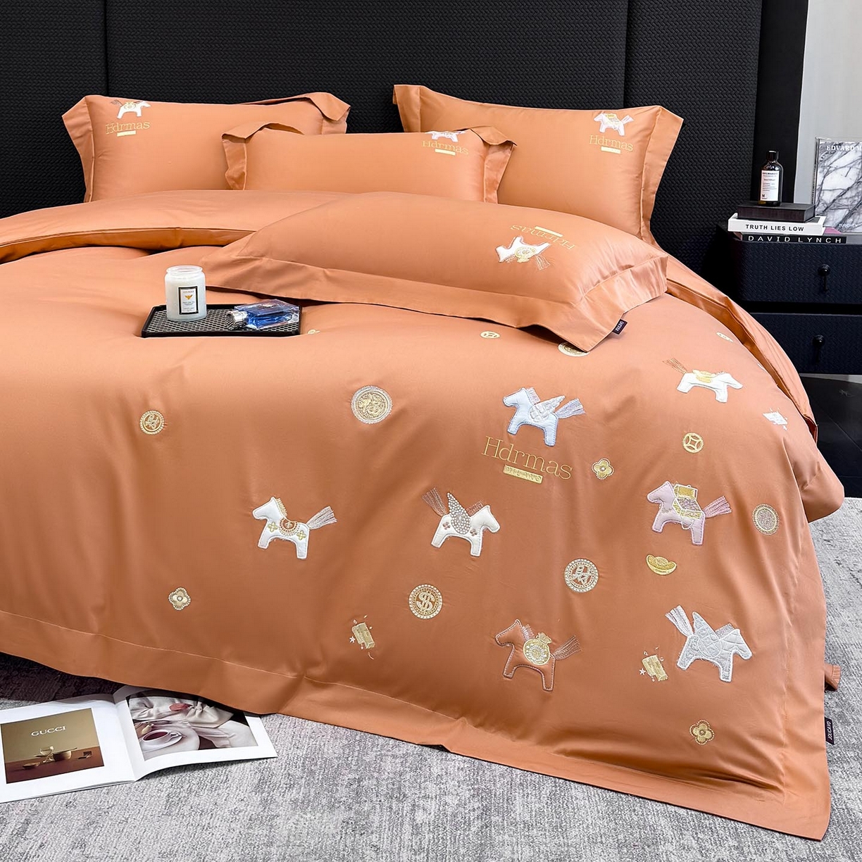 91家纺网 家纺一手货源 找家纺 （总） 2026【迪奥】马年50S双股A类长绒棉纯棉四件套100全棉新年刺绣被套床单床笠床上用品