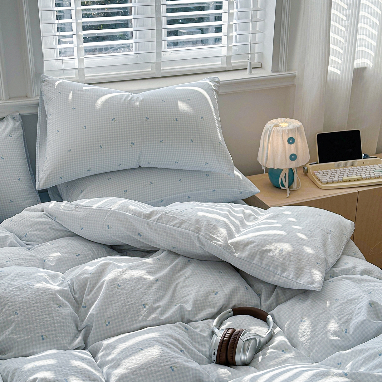 91家纺网 家纺一手货源 找家纺 多品家纺 2026新款奶呼呼超柔云感双层纱系列单被套 樱桃蓝