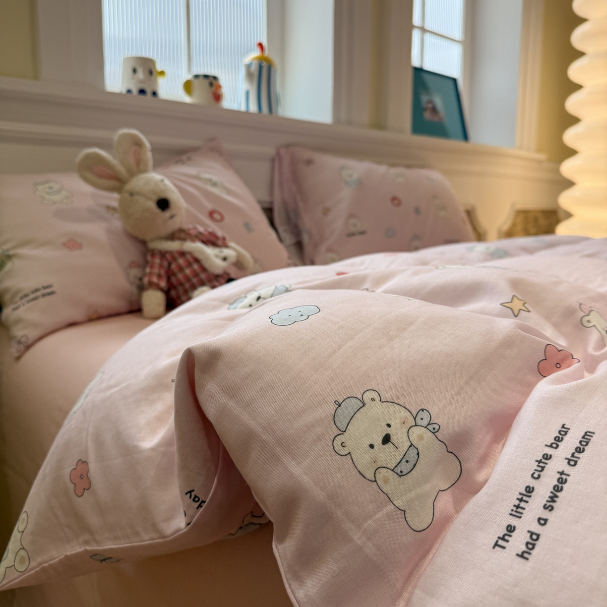 91家纺网 家纺一手货源 找家纺 塞纳 2026新款.全棉有氧双层纱四件套-场景二 软糖小熊-粉
