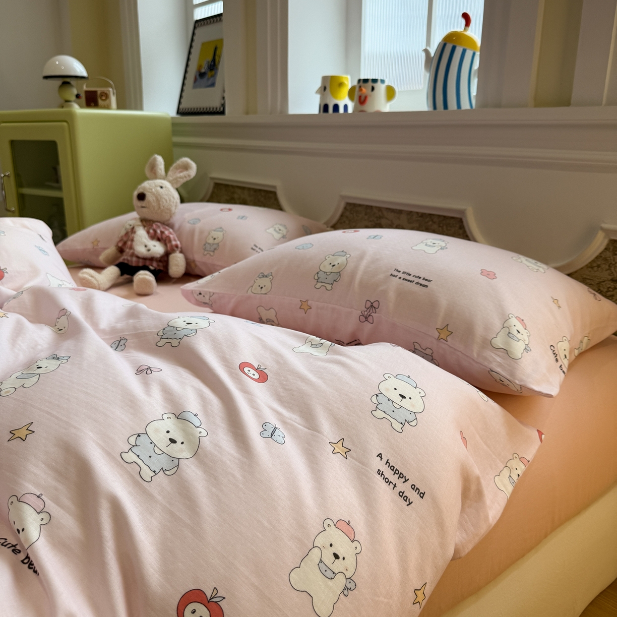 91家纺网 家纺一手货源 找家纺 塞纳 2026新款.全棉有氧双层纱四件套-场景二 软糖小熊-粉