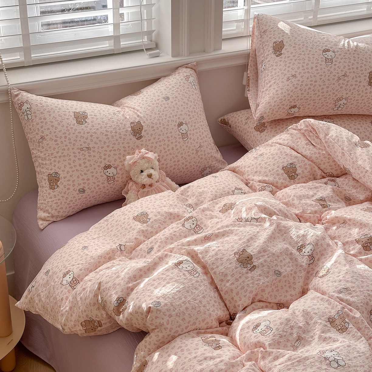 91家纺网 家纺一手货源 找家纺 多品家纺 2026新款奶呼呼超柔云感双层纱系列四件套 豹纹猫咪