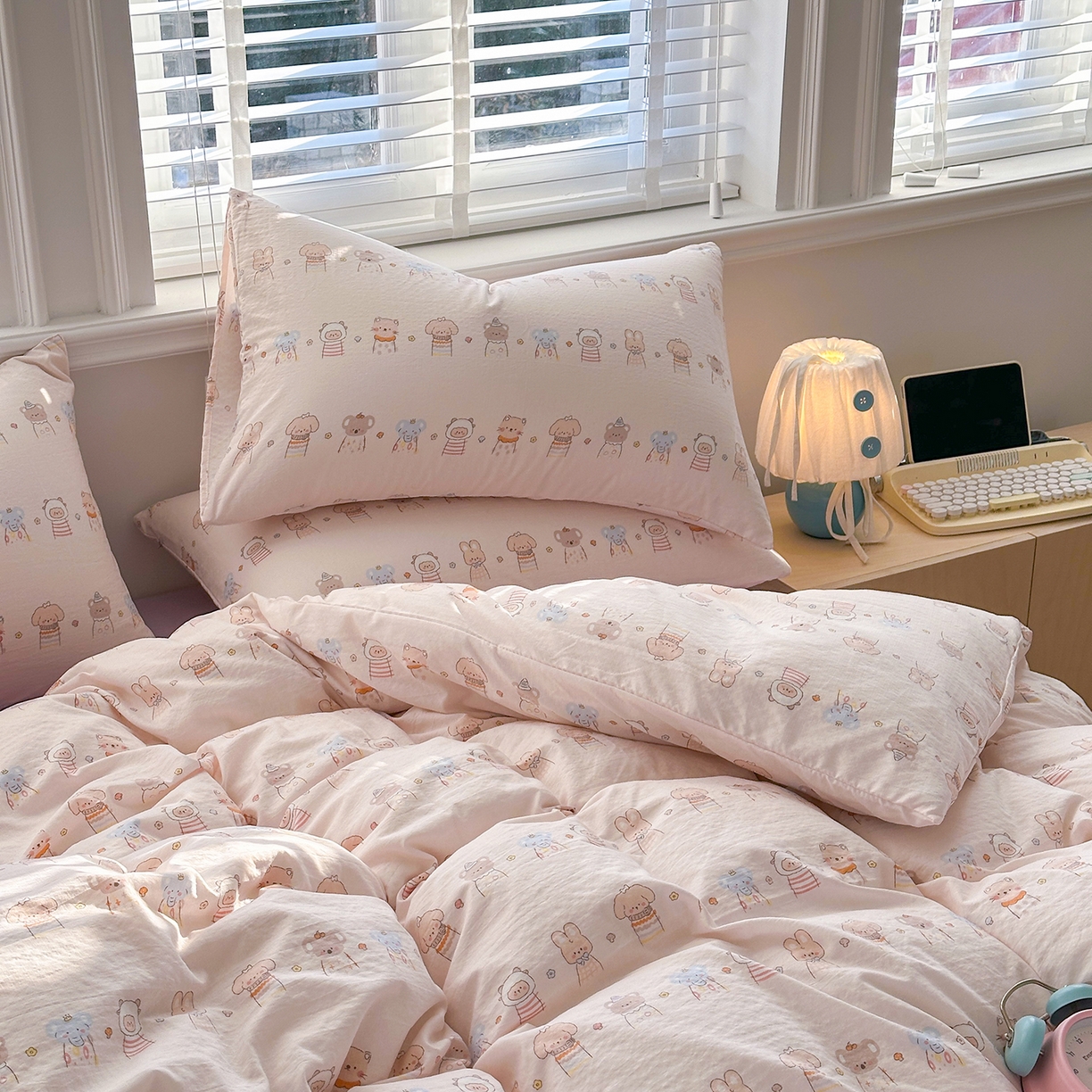 91家纺网 家纺一手货源 找家纺 多品家纺 2026新款奶呼呼超柔云感双层纱系列四件套 福气满满