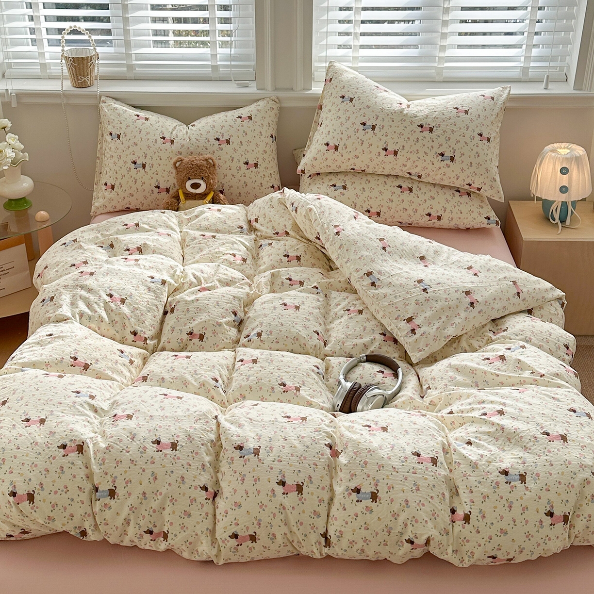 91家纺网 家纺一手货源 找家纺 多品家纺 2026新款奶呼呼超柔云感双层纱系列四件套 花田小狗