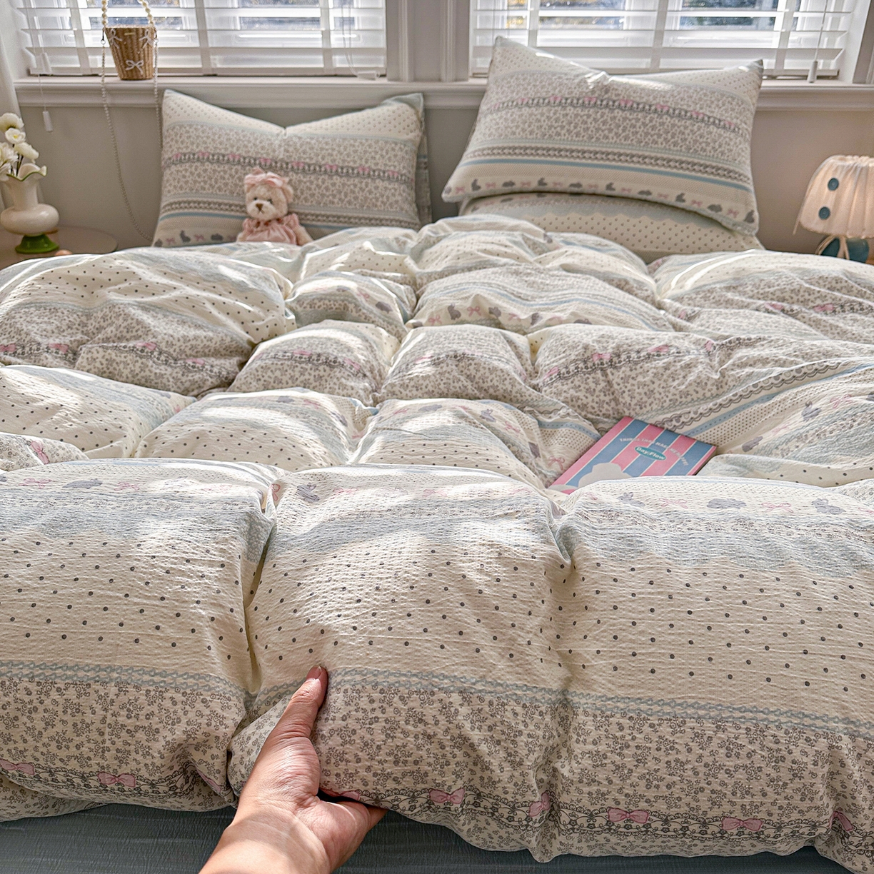 多品家纺 2026新款奶呼呼超柔云感双层纱系列四件套 浅浅春意