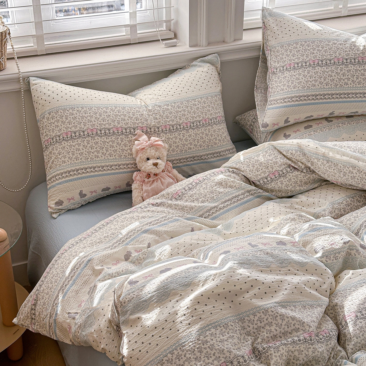 91家纺网 家纺一手货源 找家纺 多品家纺 2026新款奶呼呼超柔云感双层纱系列四件套 浅浅春意