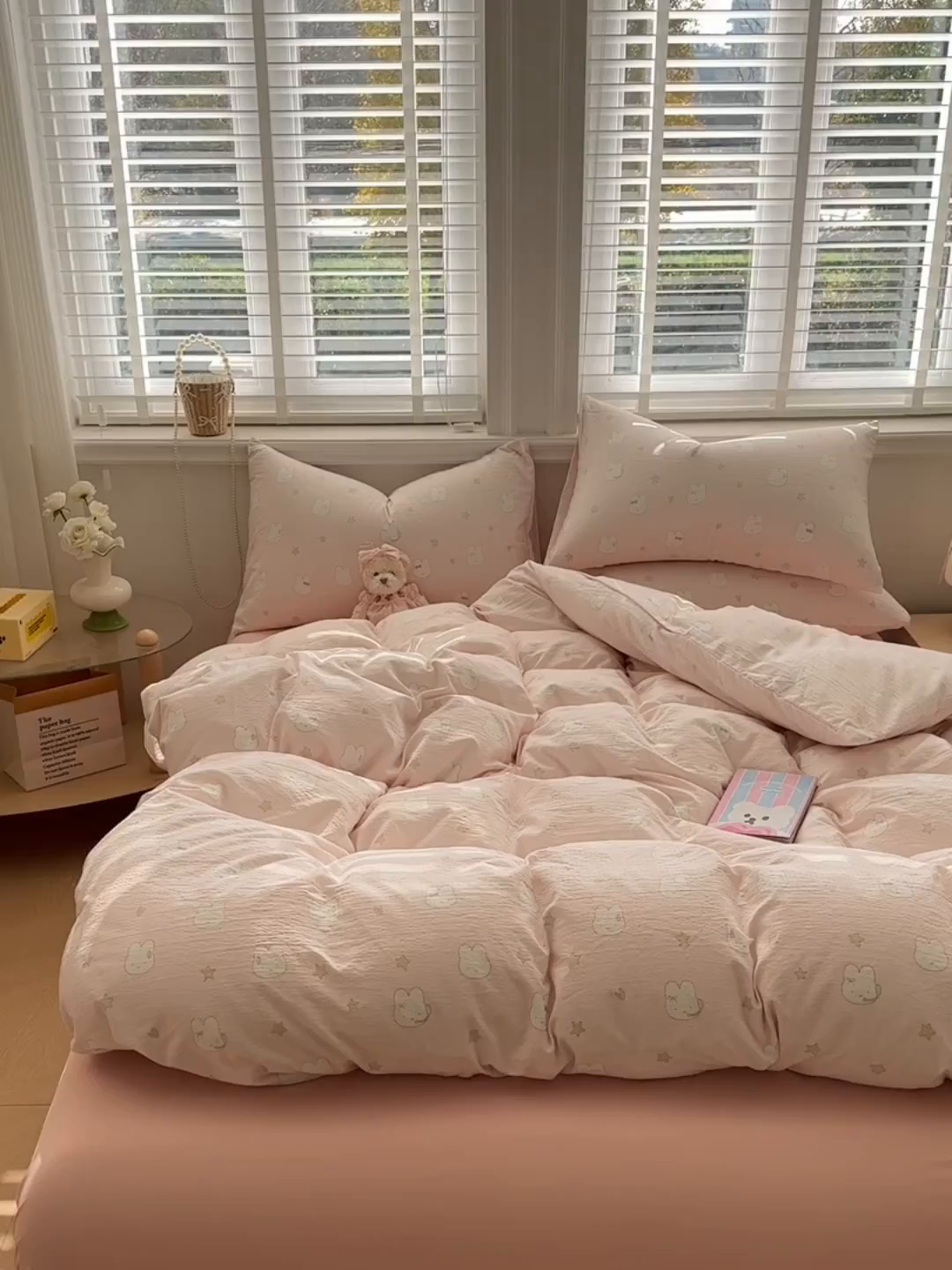 91家纺网 家纺一手货源 找家纺 多品家纺 2026新款奶呼呼超柔云感双层纱系列四件套 桃气兔兔