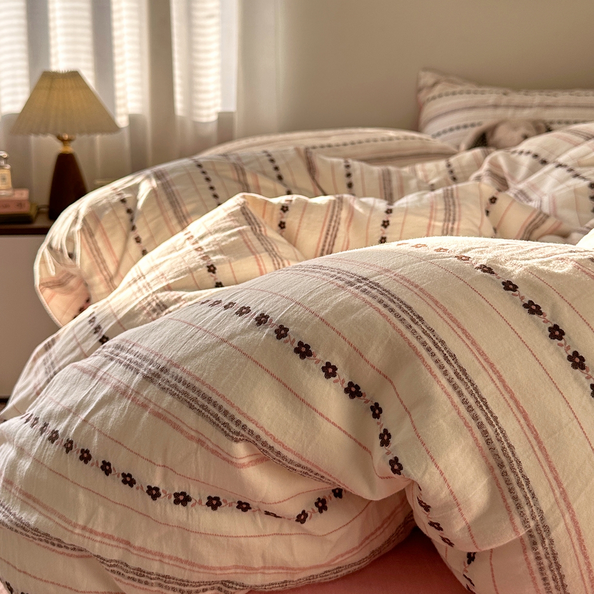 91家纺网 家纺一手货源 找家纺 艾咪-Amy ntmy 2026新款全棉纯棉色织提花人字纹四件套-花织 花织-粉