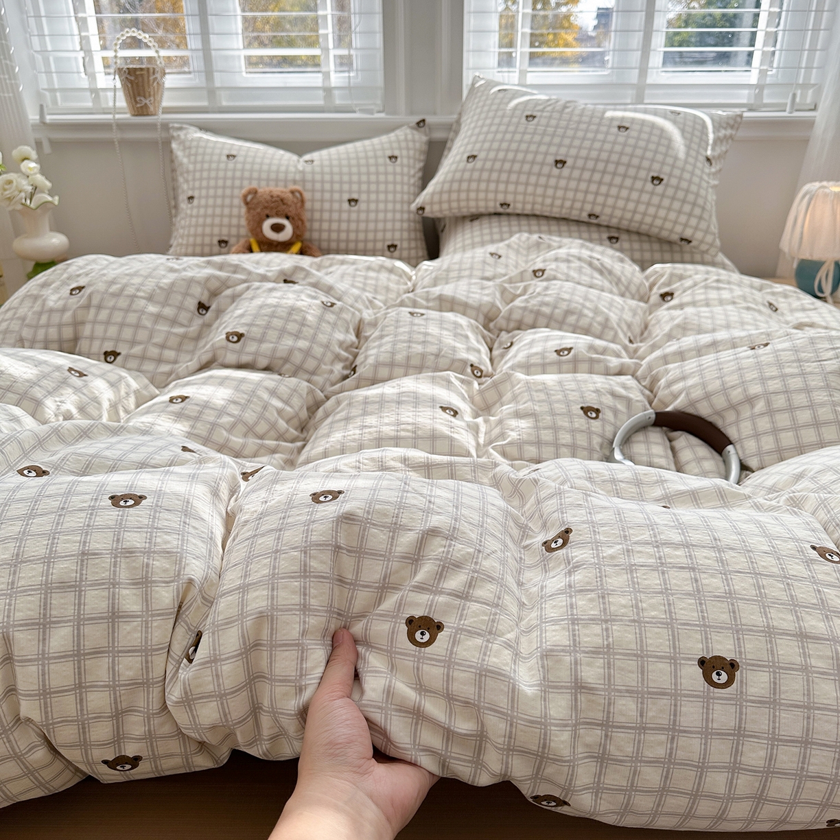 多品家纺 2026新款奶呼呼超柔云感双层纱系列四件套 熊熊空间